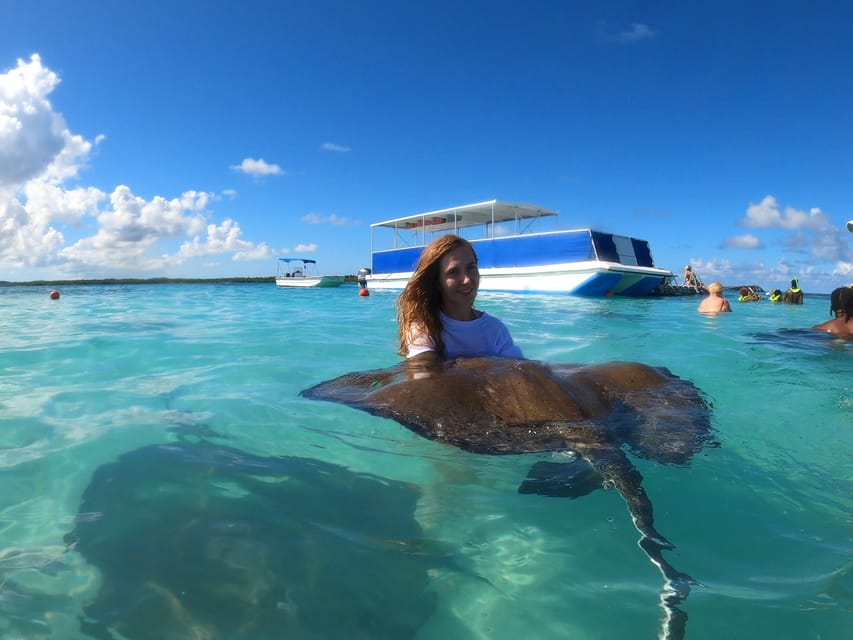 Antigua: Stingray City Experience with Round-Trip Transfer - Small details that make the day easier