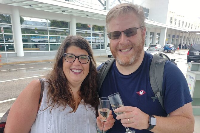 Antigua - VIP Fast Track On Arrival ONLY And Round Trip Transfer - The real benefit: a calm first hour in Antigua