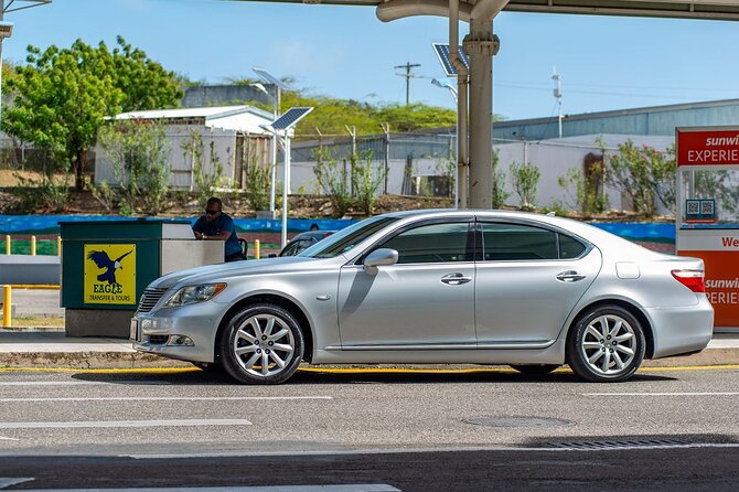 Antigua - VIP Fast Track On Arrival ONLY And Round Trip Transfer - The return transfer requires attention