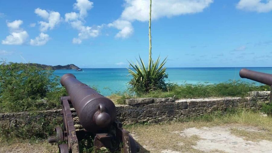 Antiguan experience home tour with local guide with lunch - A family home with 16th-century connections