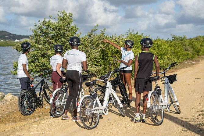 E-Bike Historical Sunset Tour in Fort James - What the guide team adds to the experience