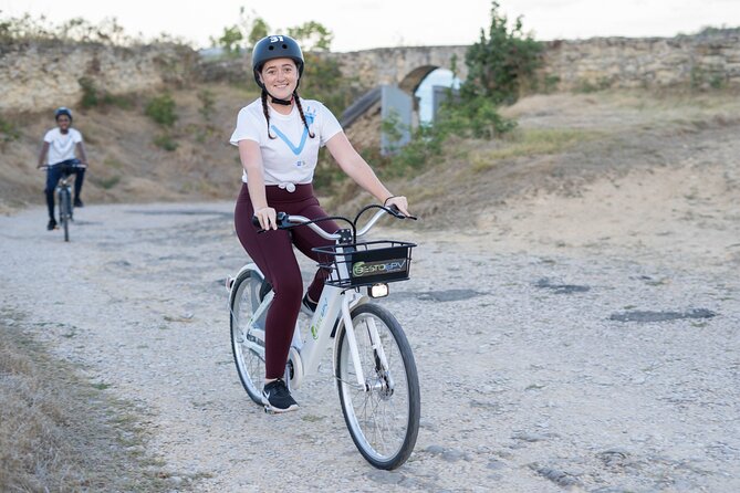 E-Bike Historical Sunset Tour in Fort James - Practical details that affect your plans