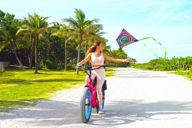 E-Bike Tour of Antigua Forts and Beaches - The guides shape the experience