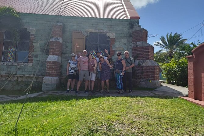 Experience Antigua ( 2 persons and above only ) - The Antigua black pineapple question