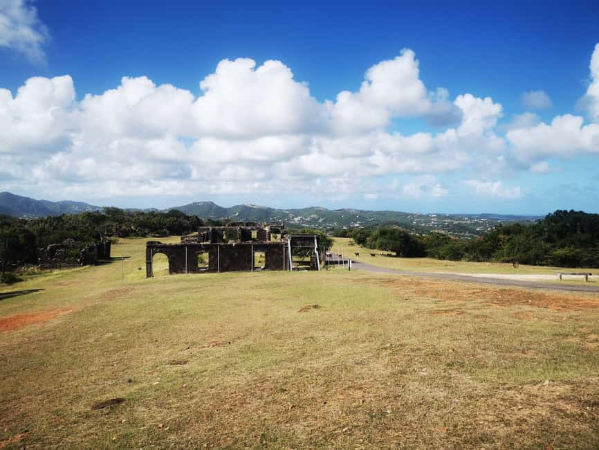 Famous Island Tour - The Blockhouse and the island’s defenses