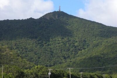 Hike Antigua Tour – Conquer the Hill