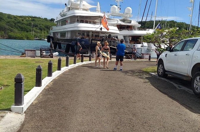 Hotel transfers from Jolly Beach to the airport - Leaving Jolly Beach without the usual scramble