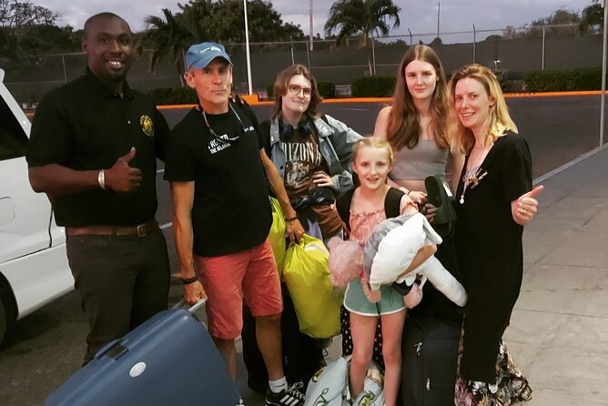 Private Airport Transfers to Antigua and Barbuda - Should you book Golden Bridge Antigua airport transfers?