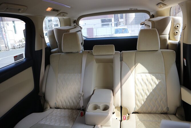 Round-Trip Transfer between Antigua Airport and Antigua Hotels - Drivers Who Add a Friendly Antiguan Welcome
