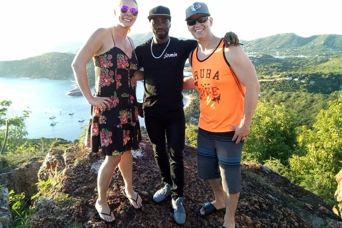 Taxi to Shirley heights lookout Sunday social package - Sunset, music, and the best time to arrive